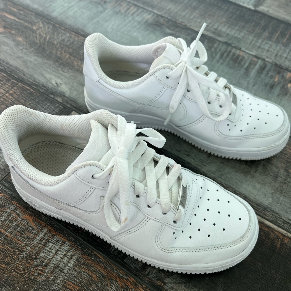 White AF1 size 7